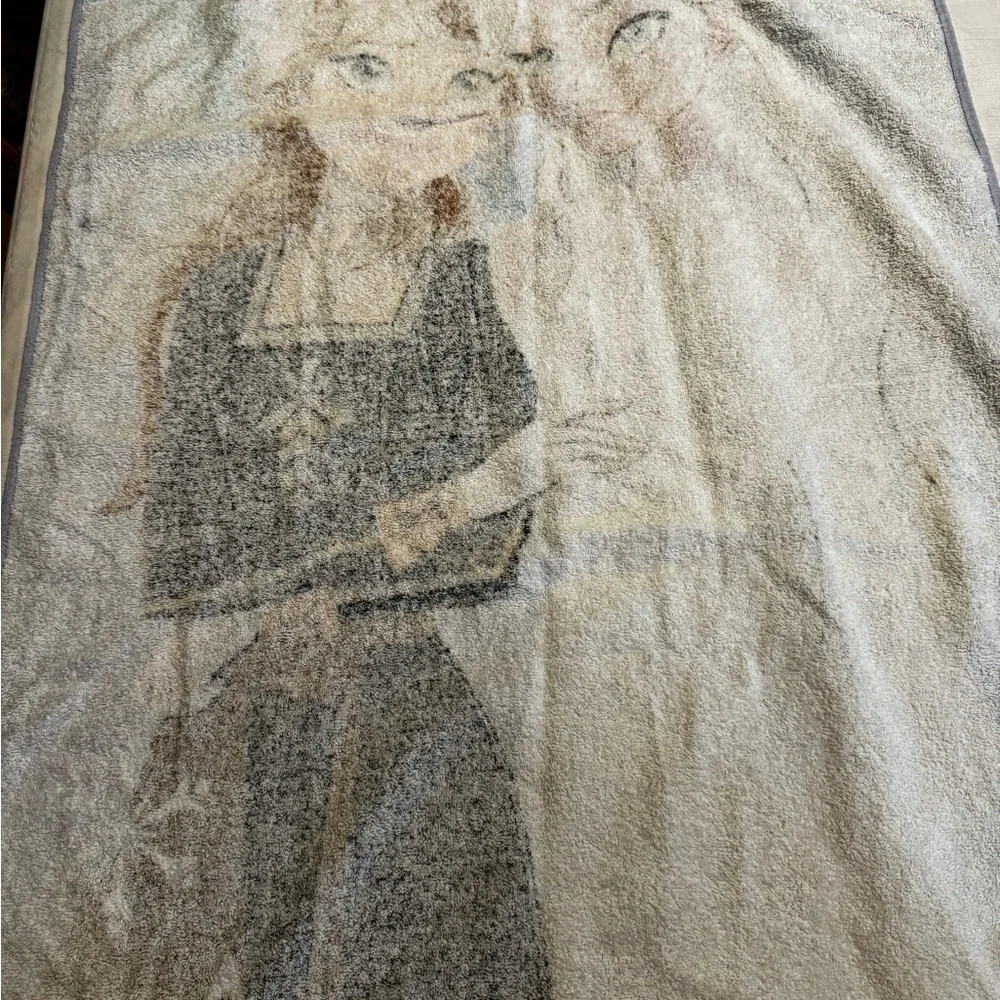 Disney Store Frozen 2 Elsa and Anna Beach Towel 29x59 Pool Bath Princess